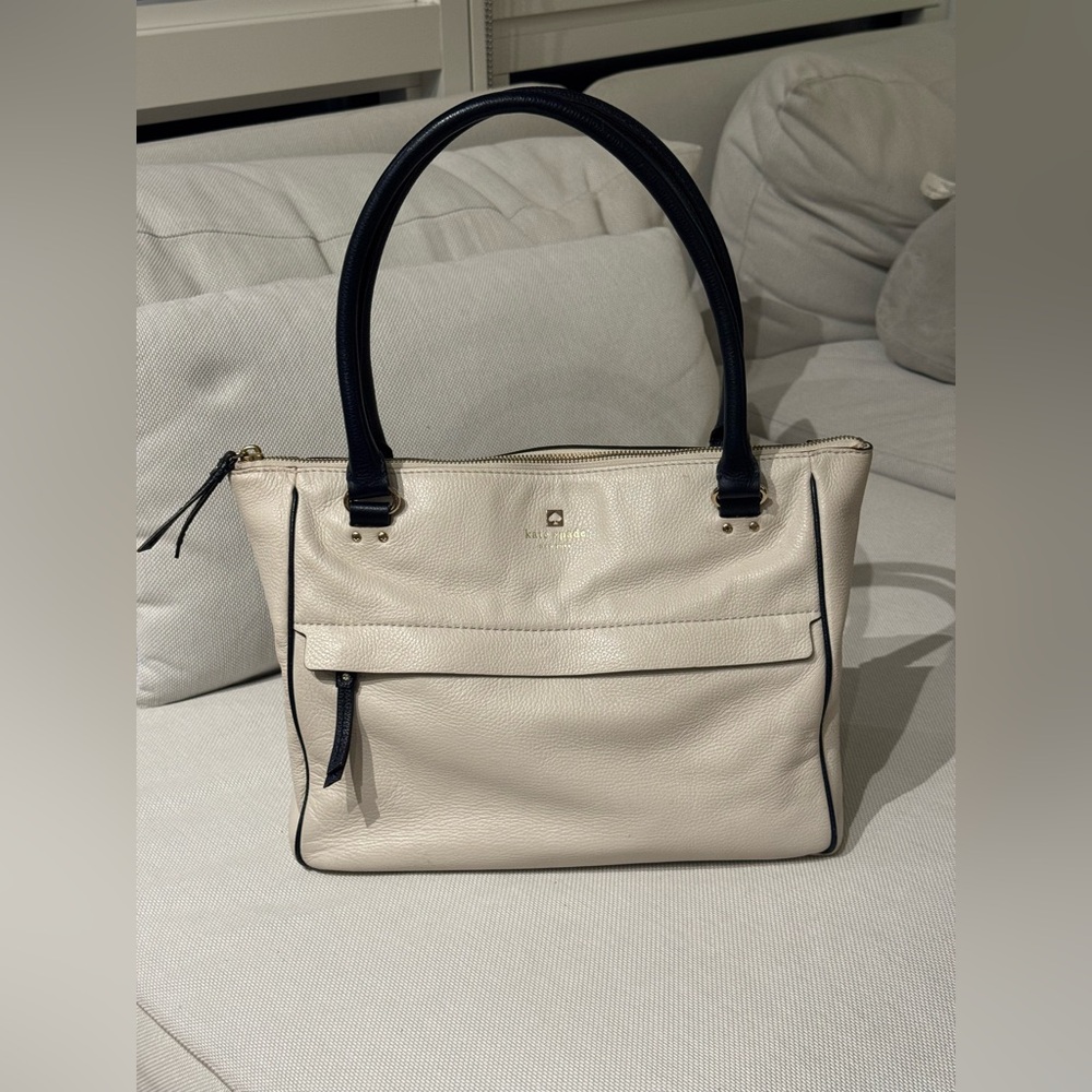 Kate Spade cream and navy blue shoulder bag